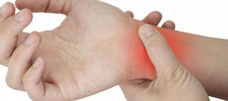 El Bileginden Anjiyo El Bileğinden Anjiyo (Radial Anjiyografi) Neden, Nasıl Yapılır? El Bileginden Anjiyo El Bileğinden Anjiyo (Radial Anjiyografi) Neden, Nasıl Yapılır?